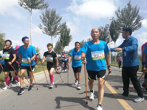 2019年全國(guó)老年人持杖健走交流活動(dòng)開幕！周口市10名愛好者參賽